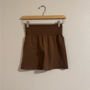 5/$55 !! 🔥 NVGTN Brown High-Waisted Shorts
